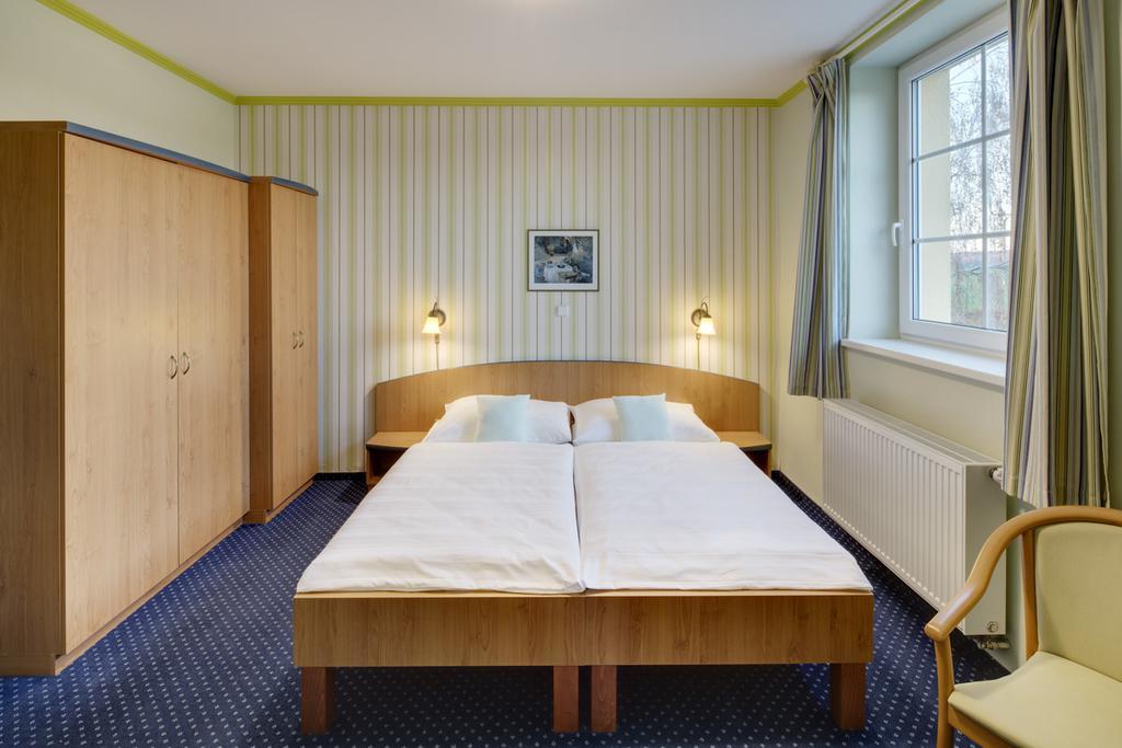 Hotel Kolonie Křivoklát المظهر الخارجي الصورة